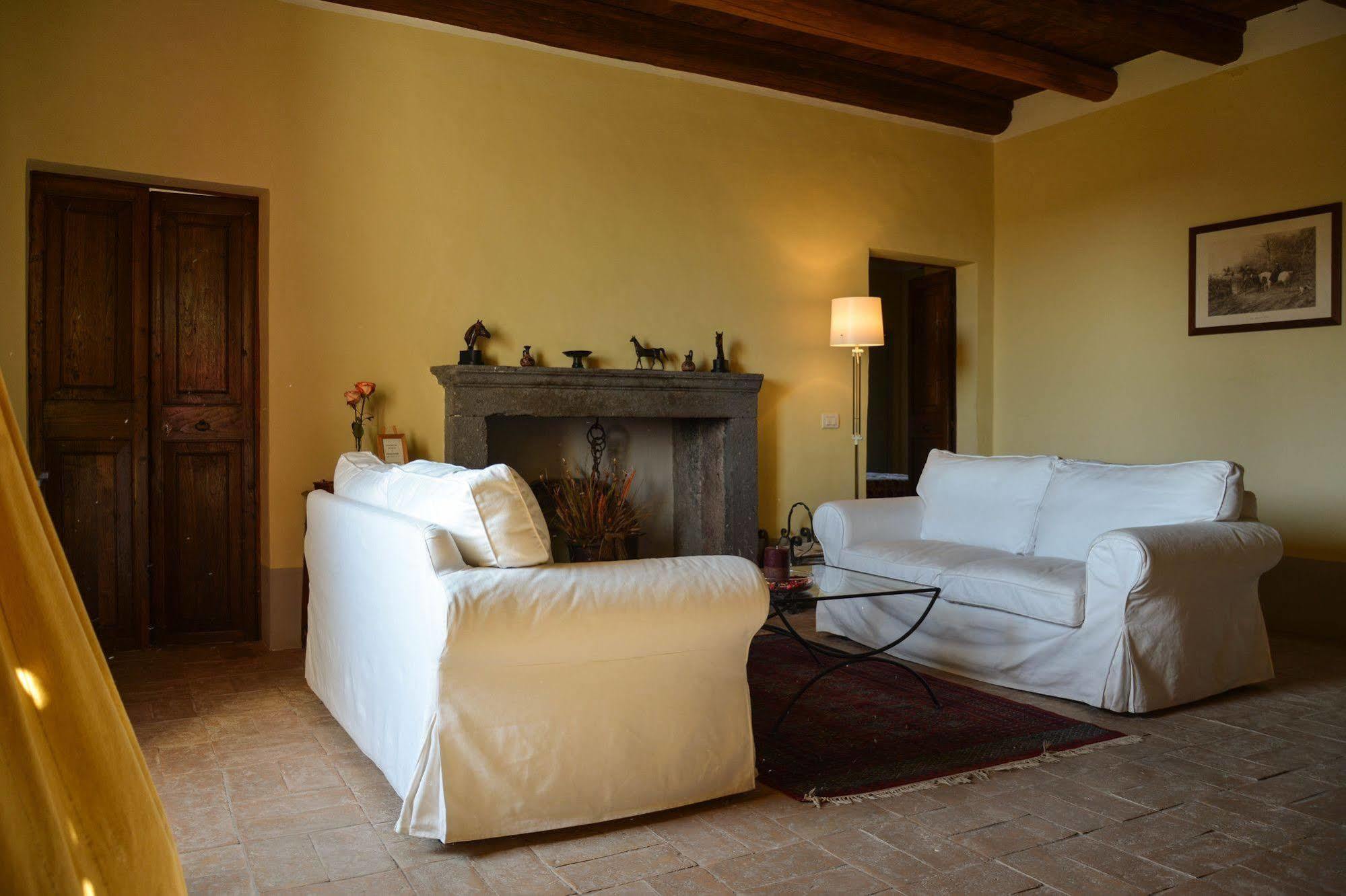 Agriturismo Casale Bonaparte Cellere Екстер'єр фото